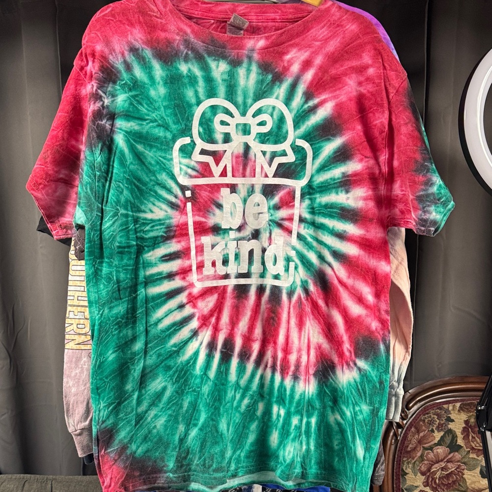 Gildan Red and Green Tie-Dye 'Be Kind' Kids Shirt